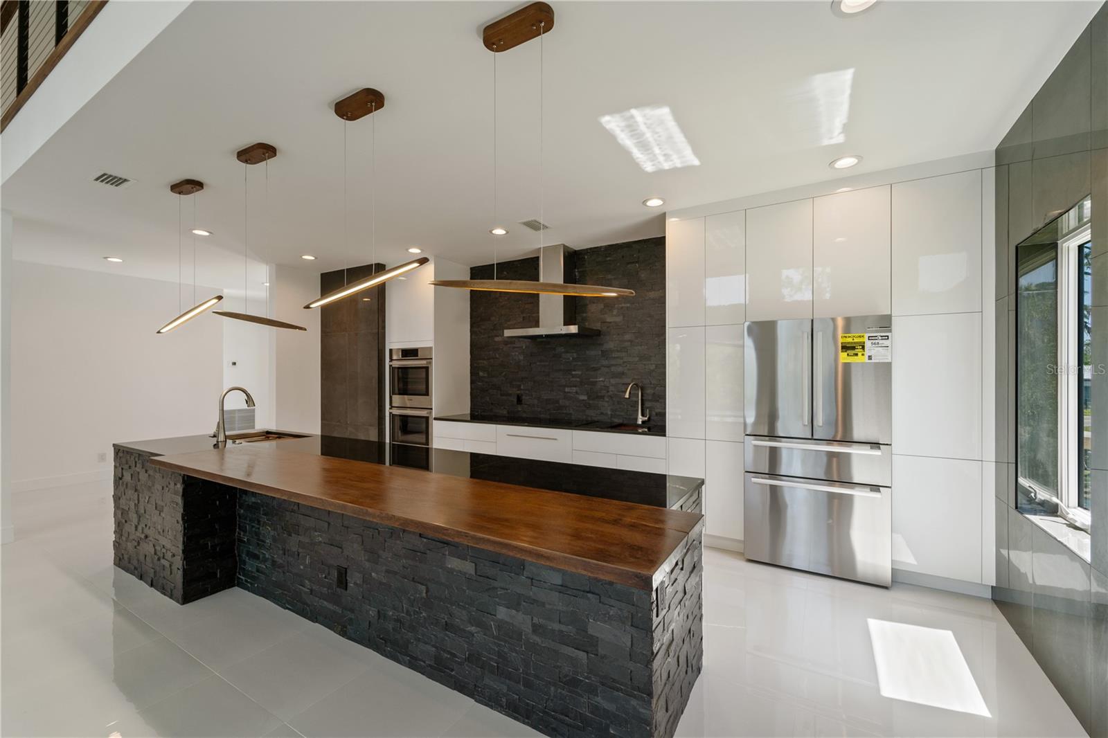 ROBERTS SUB - Residential