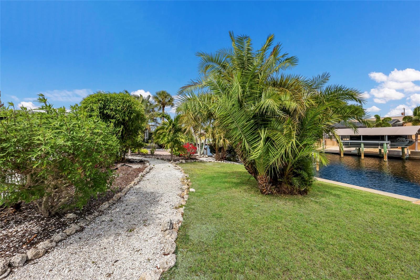 CORAL SHORES - Residential