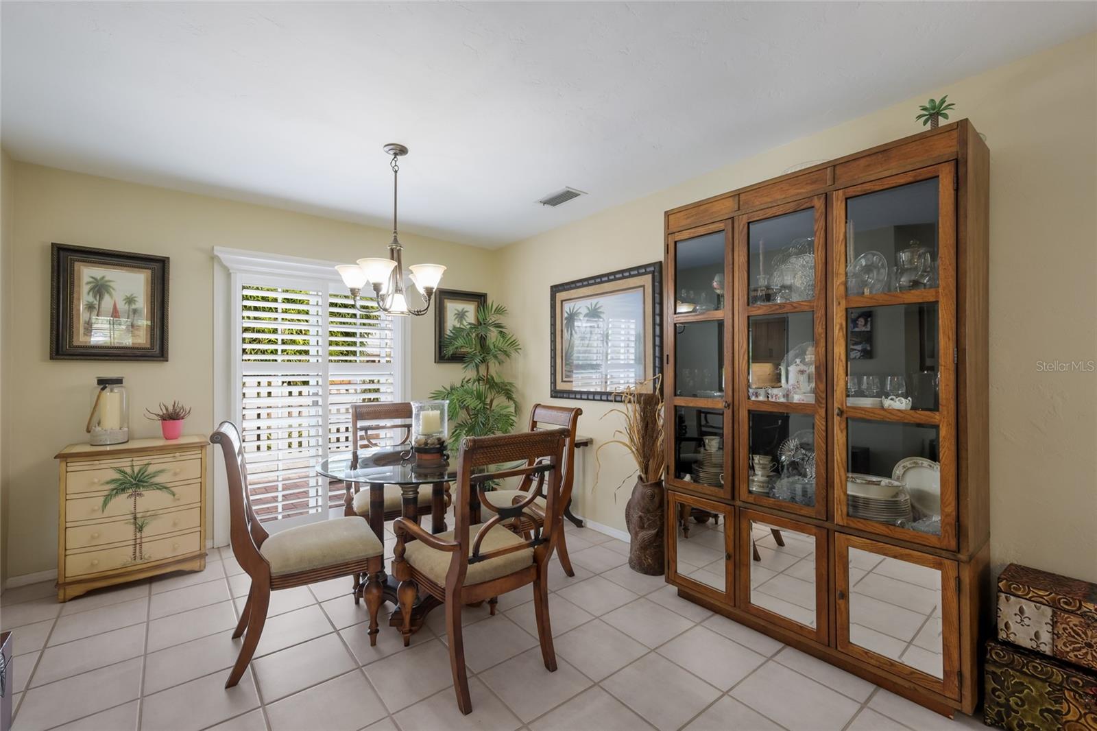 CORAL SHORES - Residential