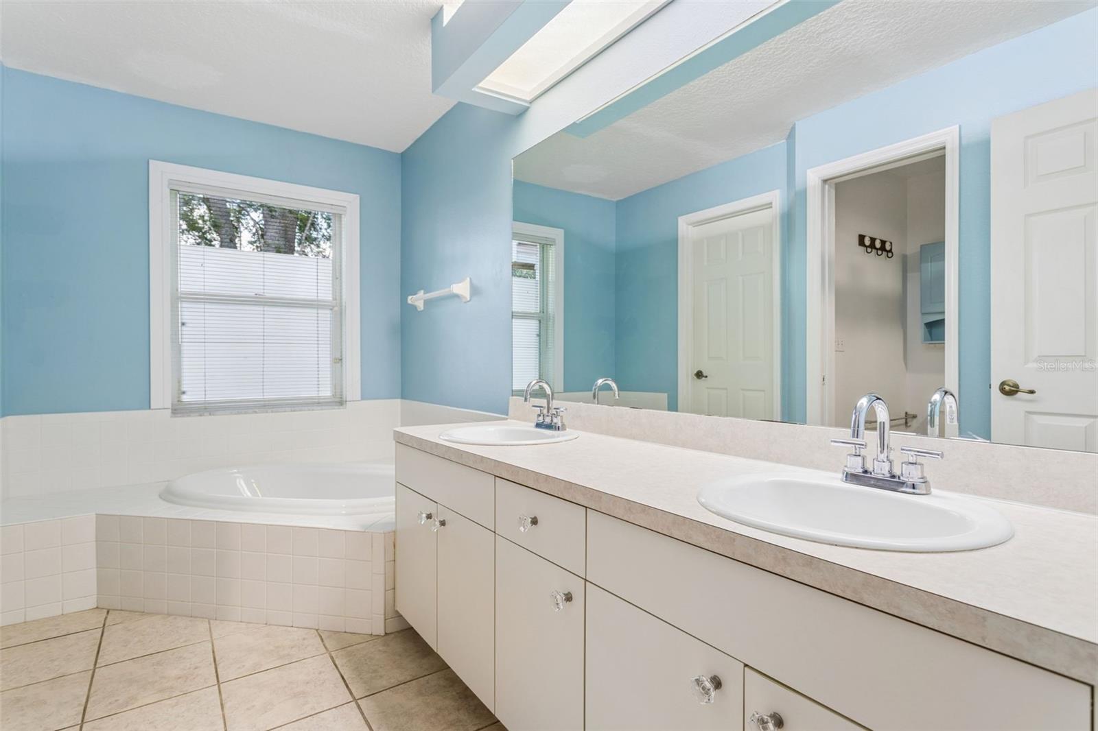WYNDHAM LAKE SUB PH ONE - Residential