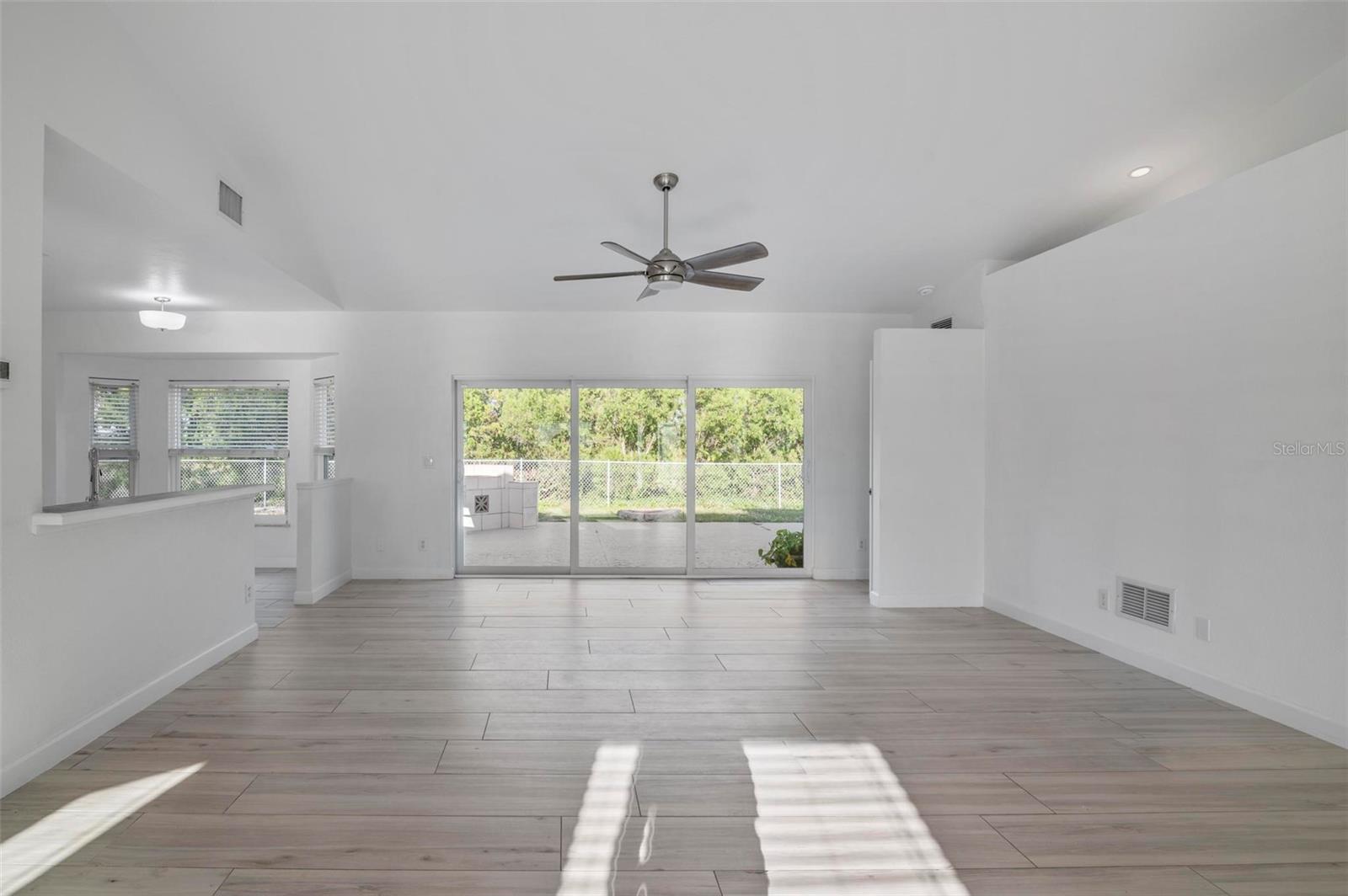 VENICE EAST SEC 1 2ND ADD - Residential Lease
