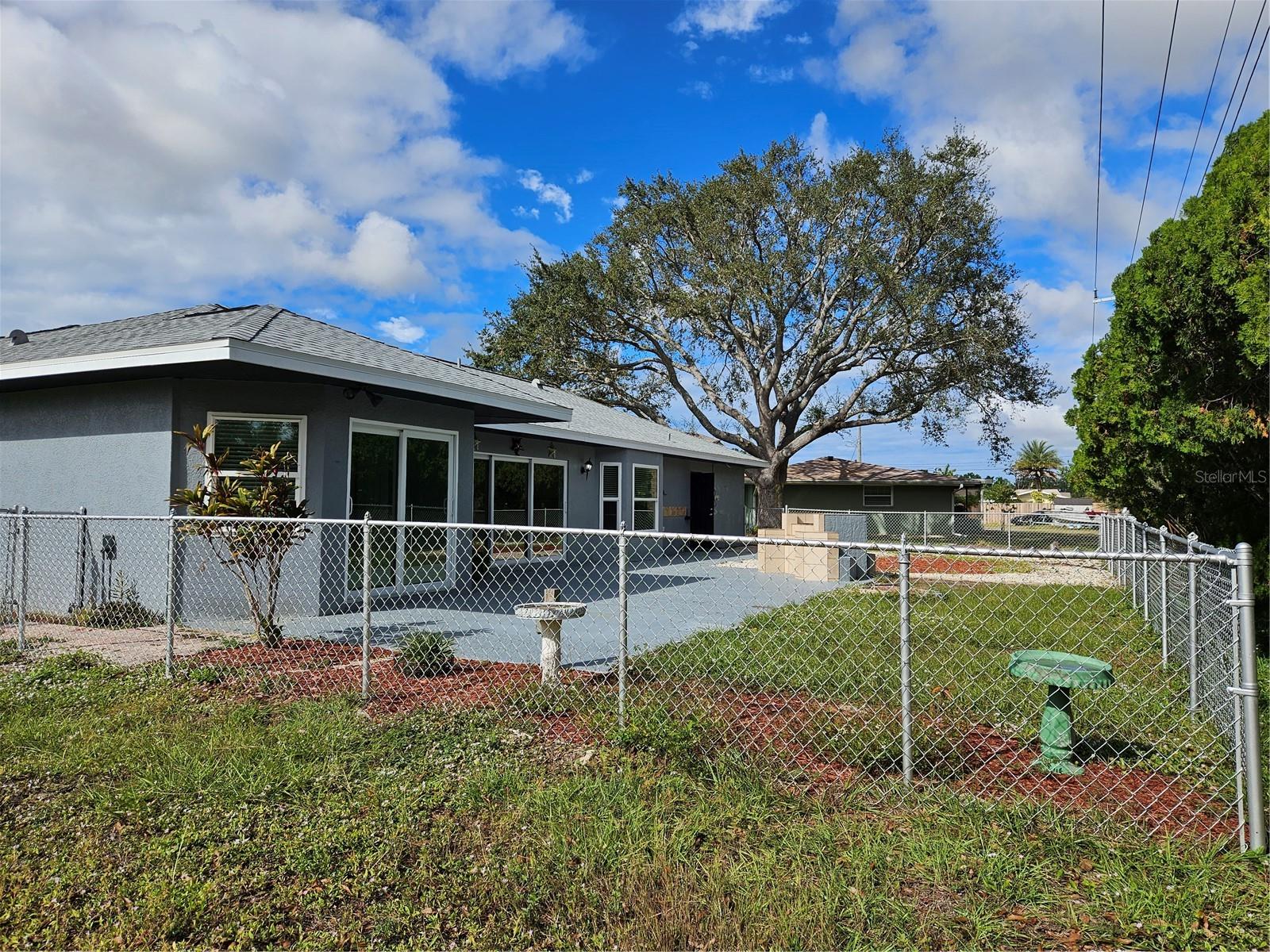 VENICE EAST SEC 1 2ND ADD - Residential Lease