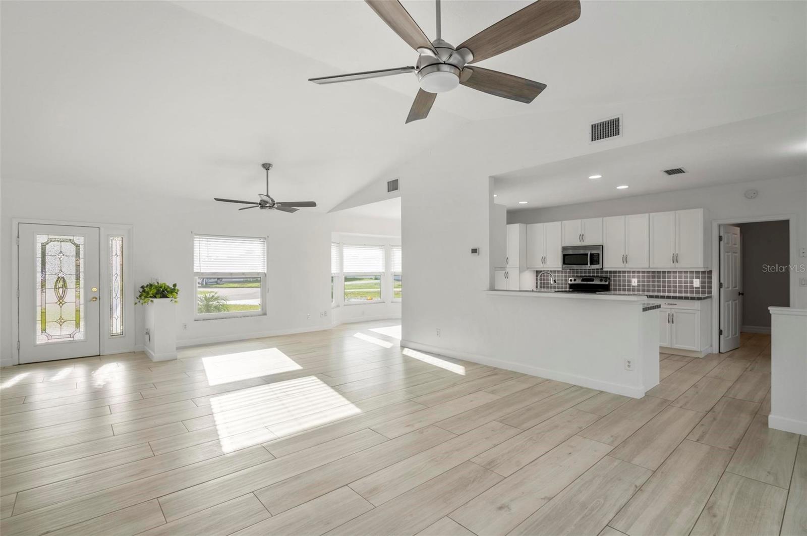 VENICE EAST SEC 1 2ND ADD - Residential Lease