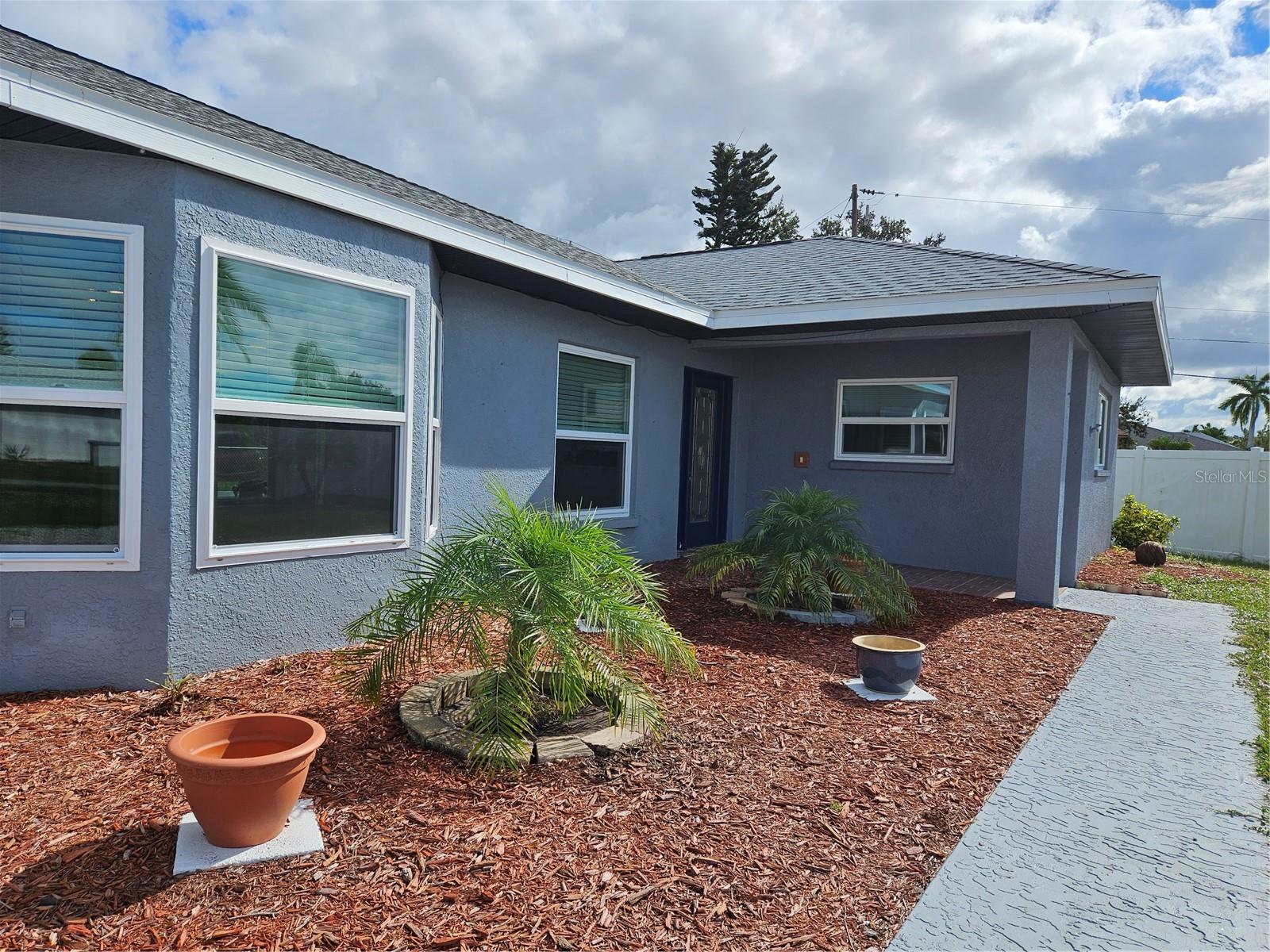 VENICE EAST SEC 1 2ND ADD - Residential Lease