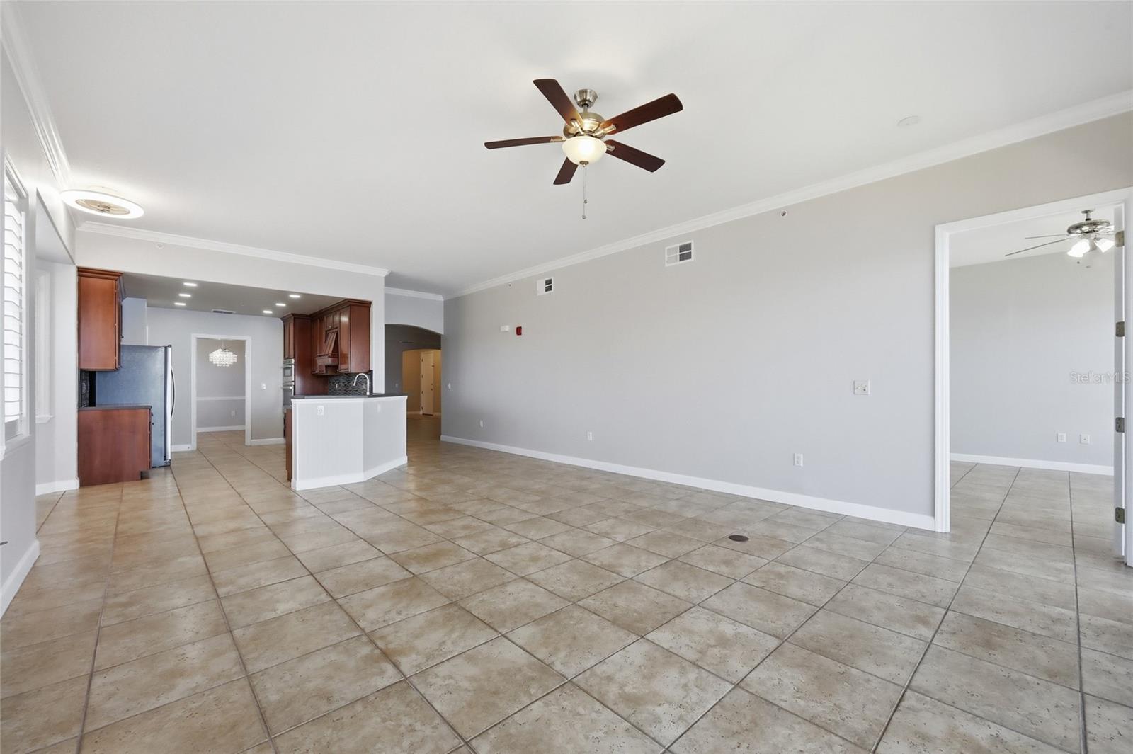 VIZCAYA HEIGHTS CONDO OR 6575 1315 - Residential