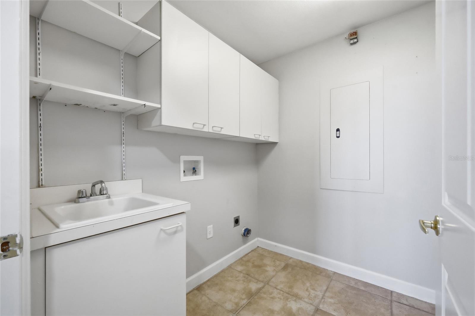 VIZCAYA HEIGHTS CONDO OR 6575 1315 - Residential