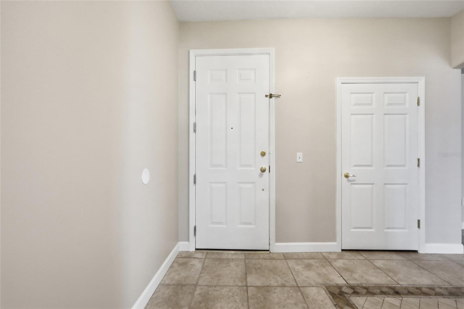 VIZCAYA HEIGHTS CONDO OR 6575 1315 - Residential