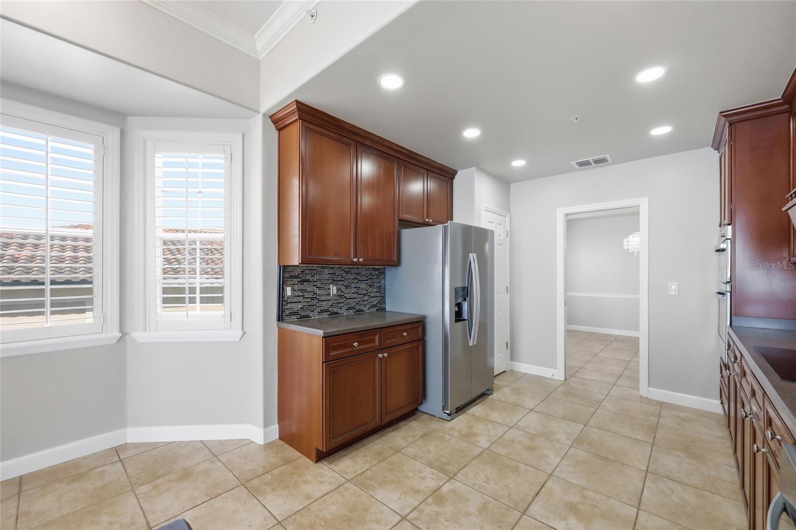 VIZCAYA HEIGHTS CONDO OR 6575 1315 - Residential