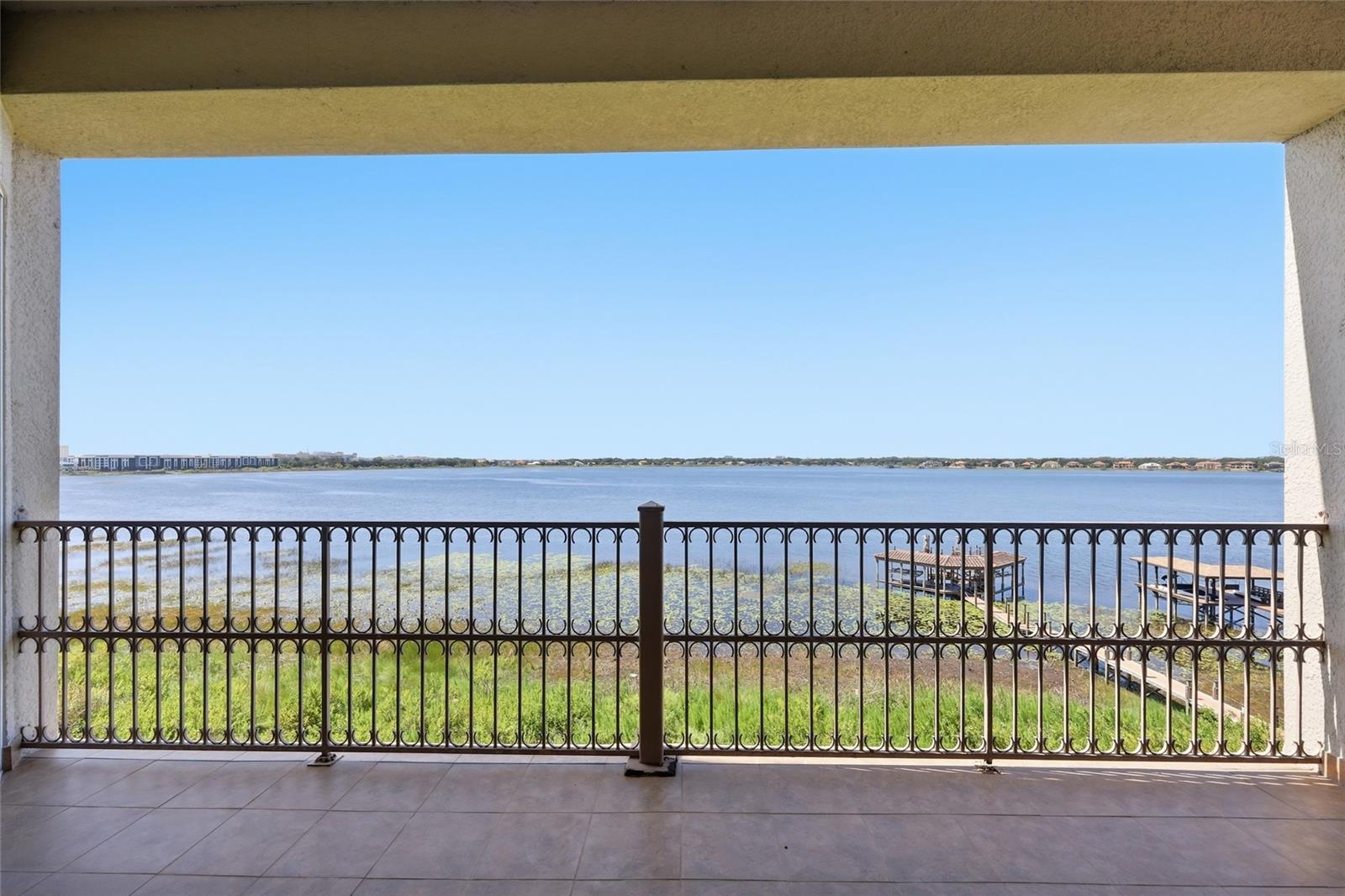 VIZCAYA HEIGHTS CONDO OR 6575 1315 - Residential