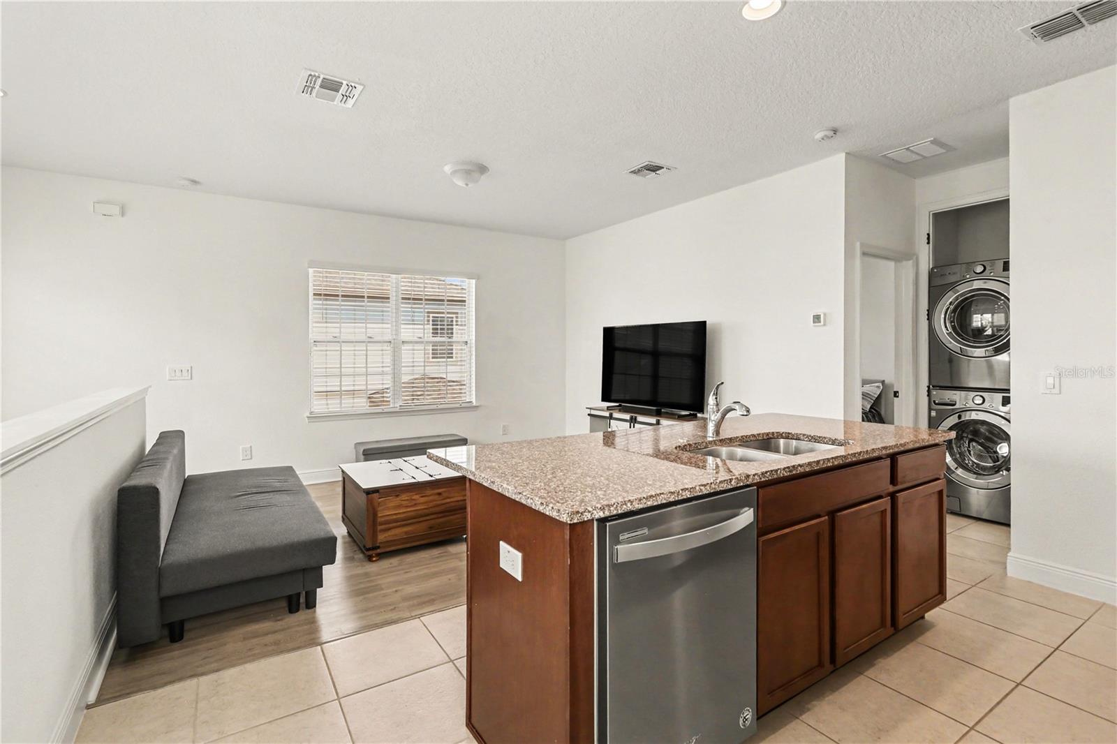 LAUREATE PARK - Residential Lease