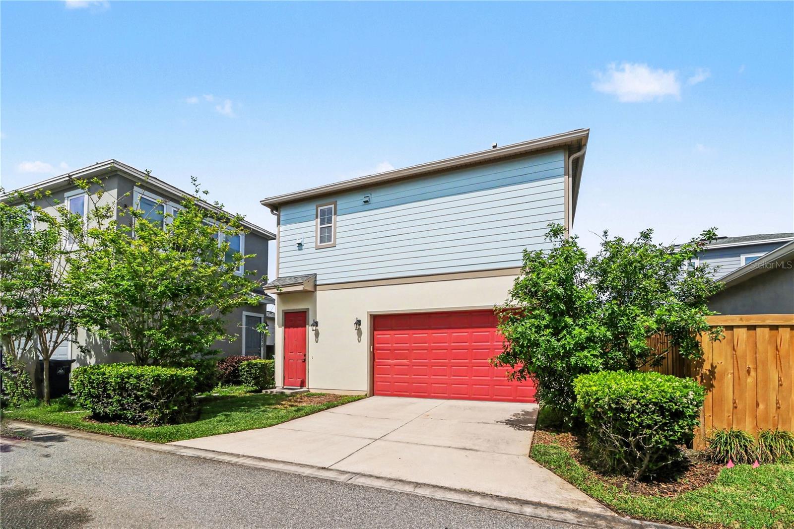 LAUREATE PARK - Residential Lease