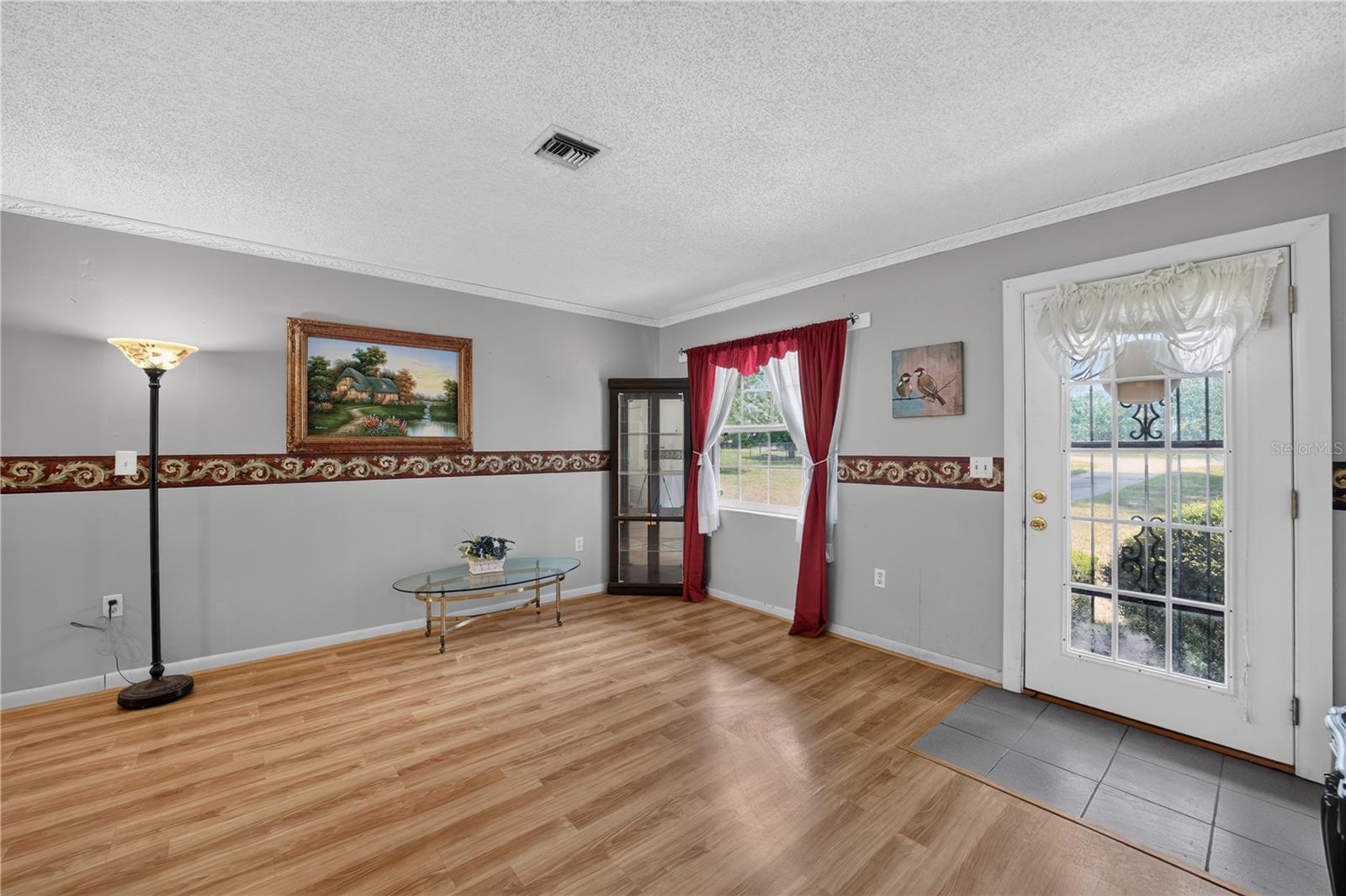 PINE ACRES - Residential