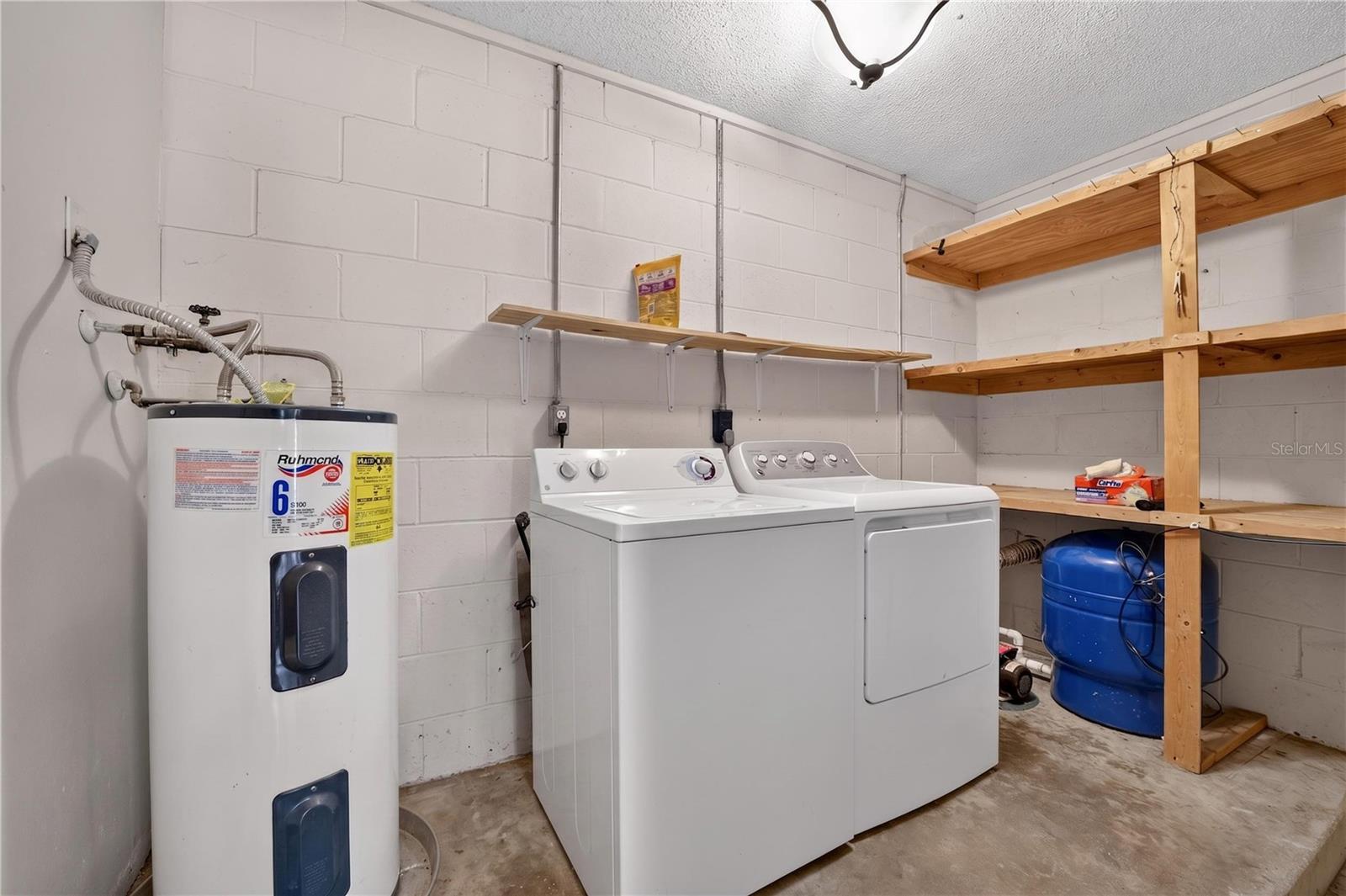 PINE ACRES - Residential
