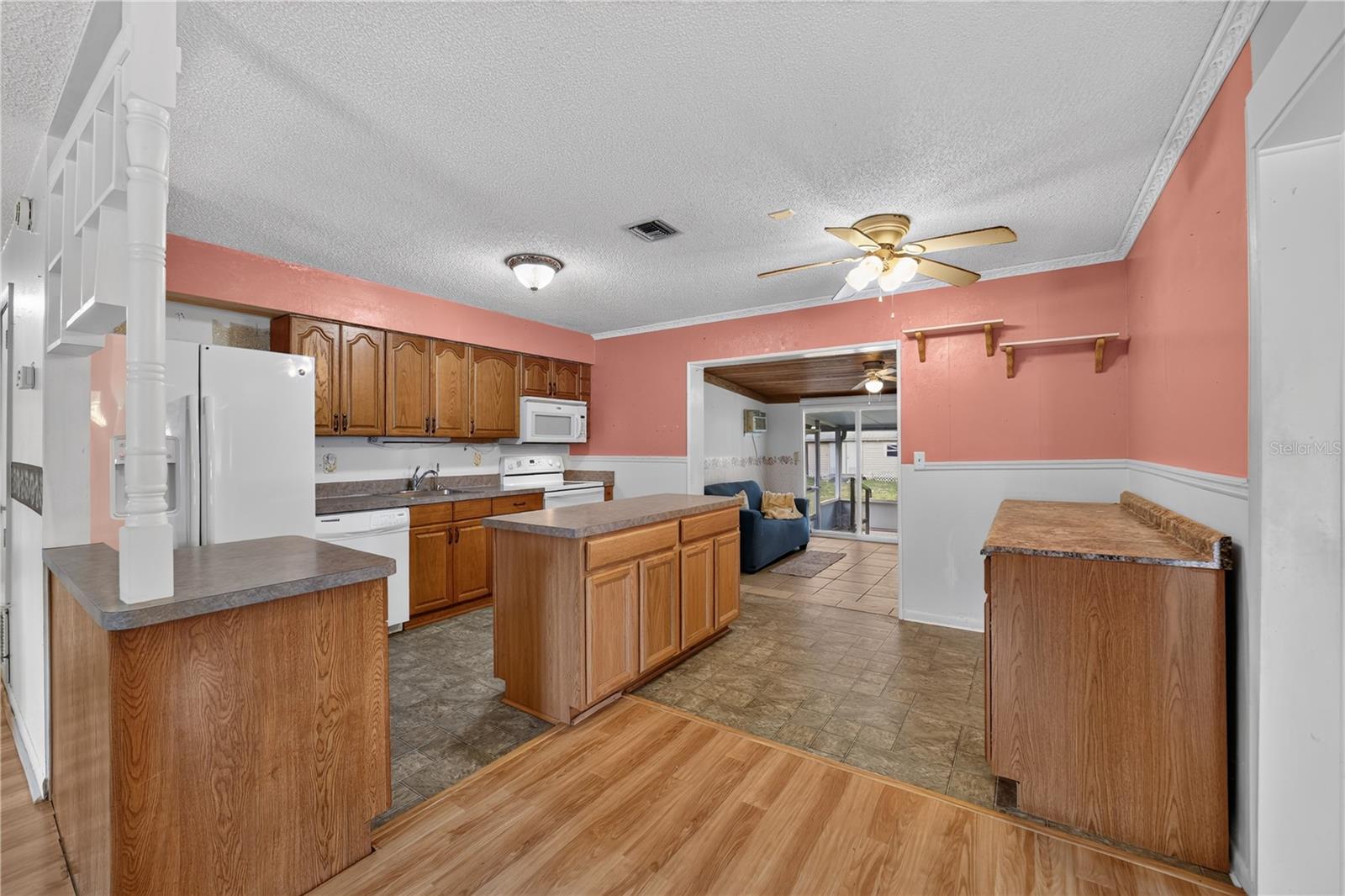 PINE ACRES - Residential