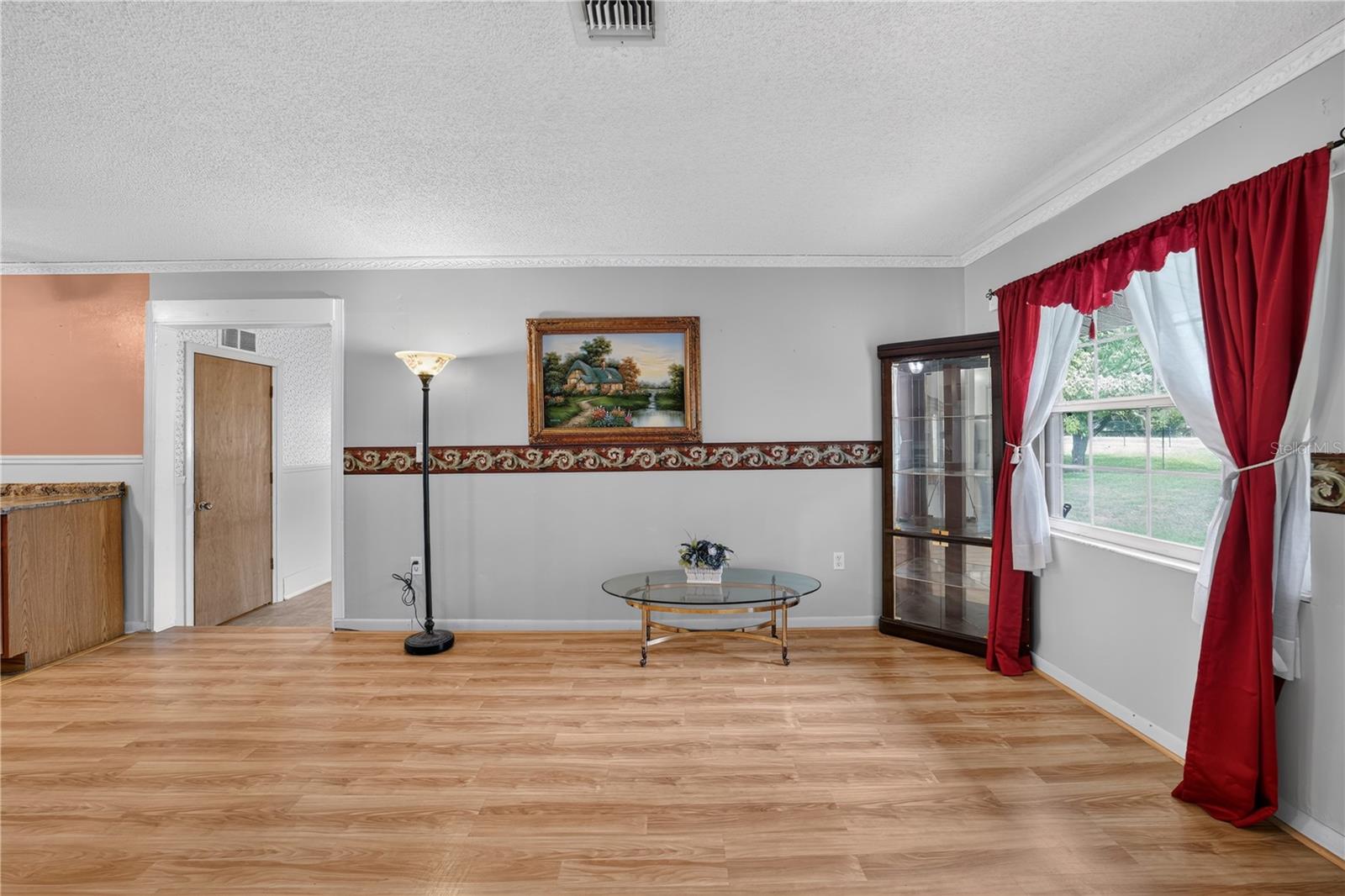 PINE ACRES - Residential
