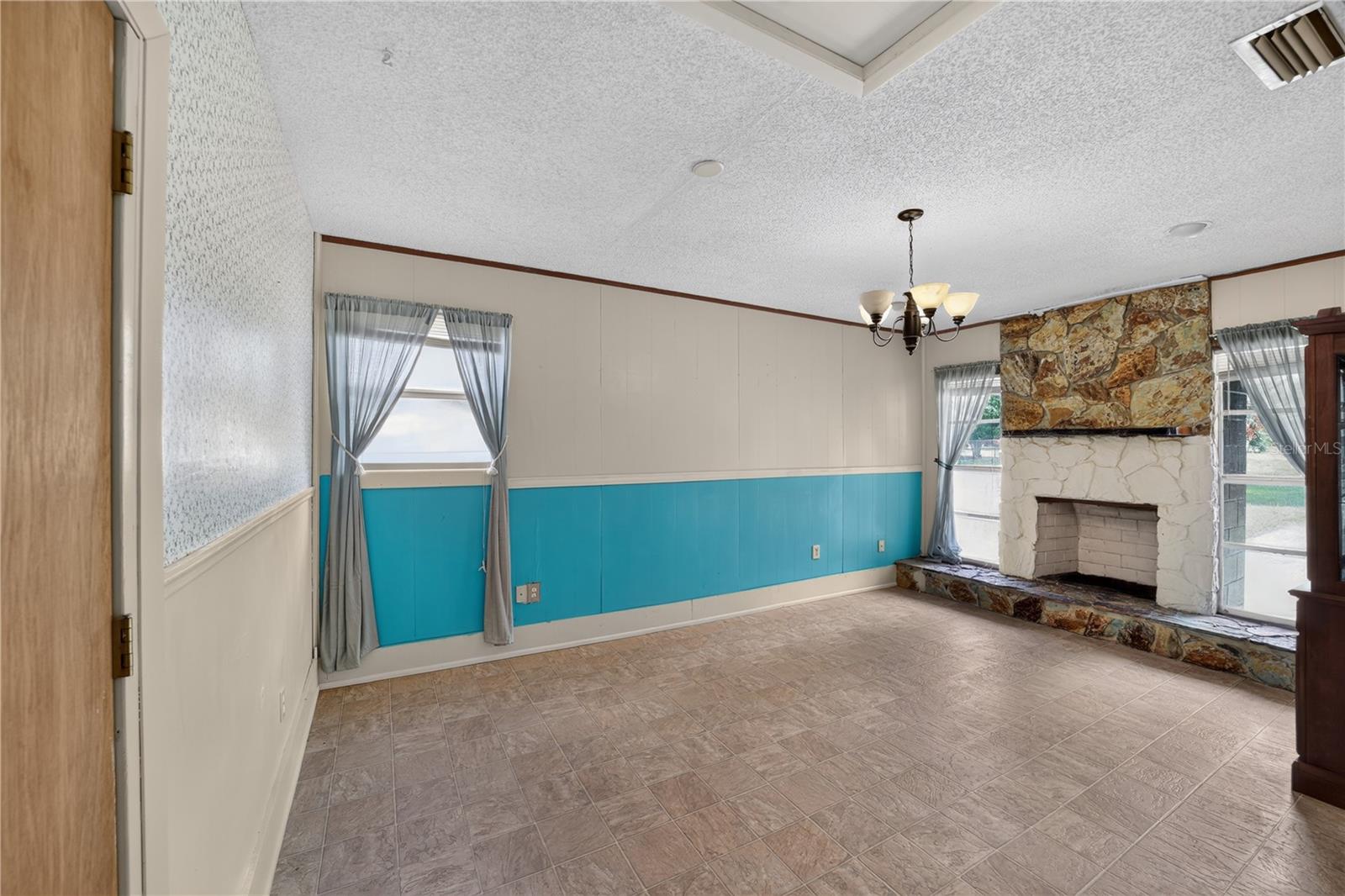 PINE ACRES - Residential