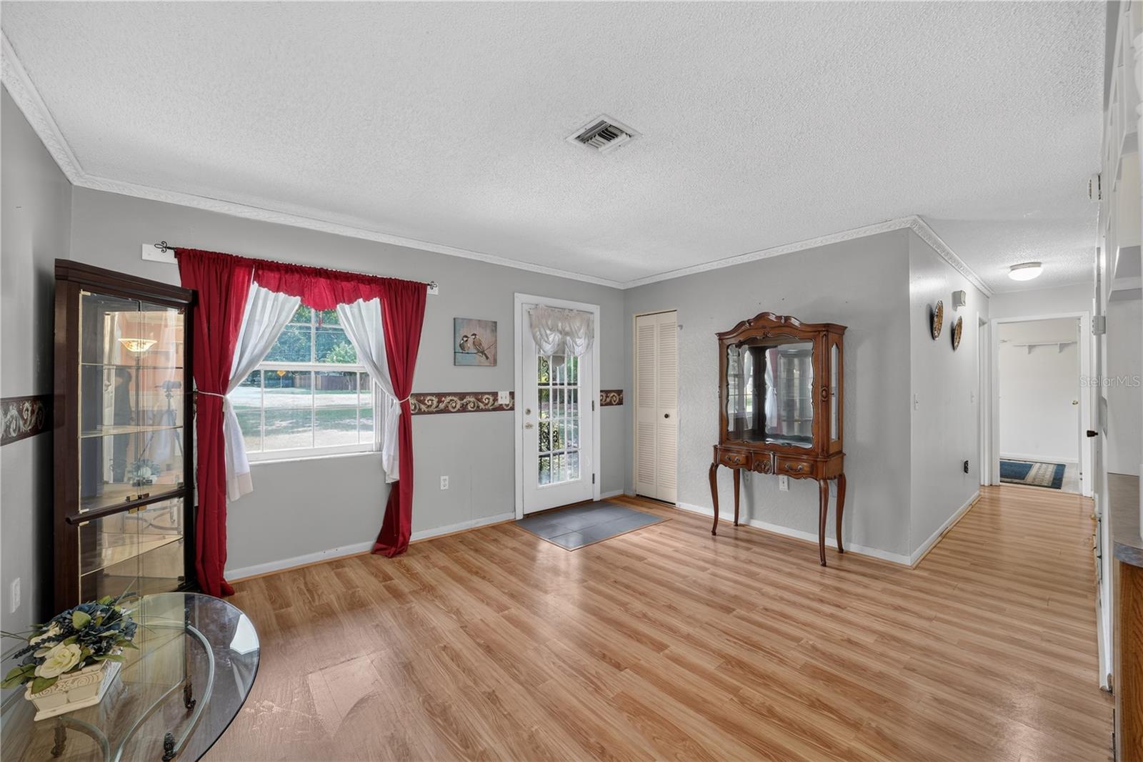 PINE ACRES - Residential