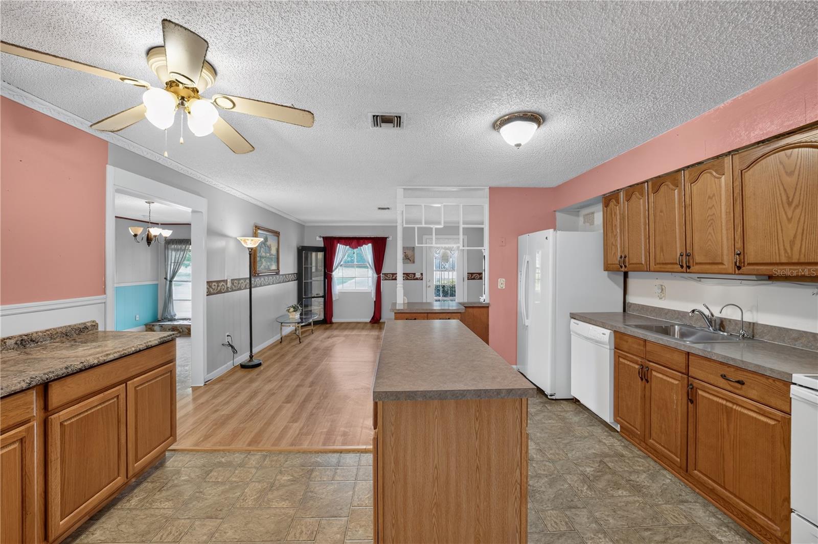 PINE ACRES - Residential