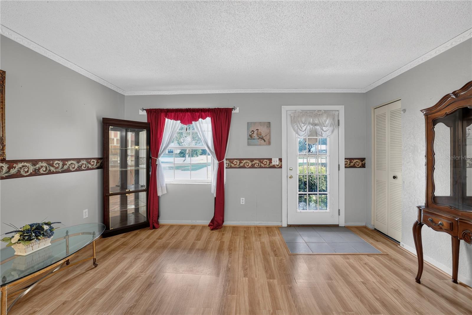 PINE ACRES - Residential