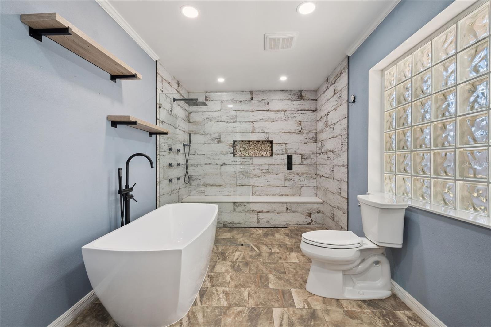 PICCIOLA HARBORS ROHRS ADD - Residential