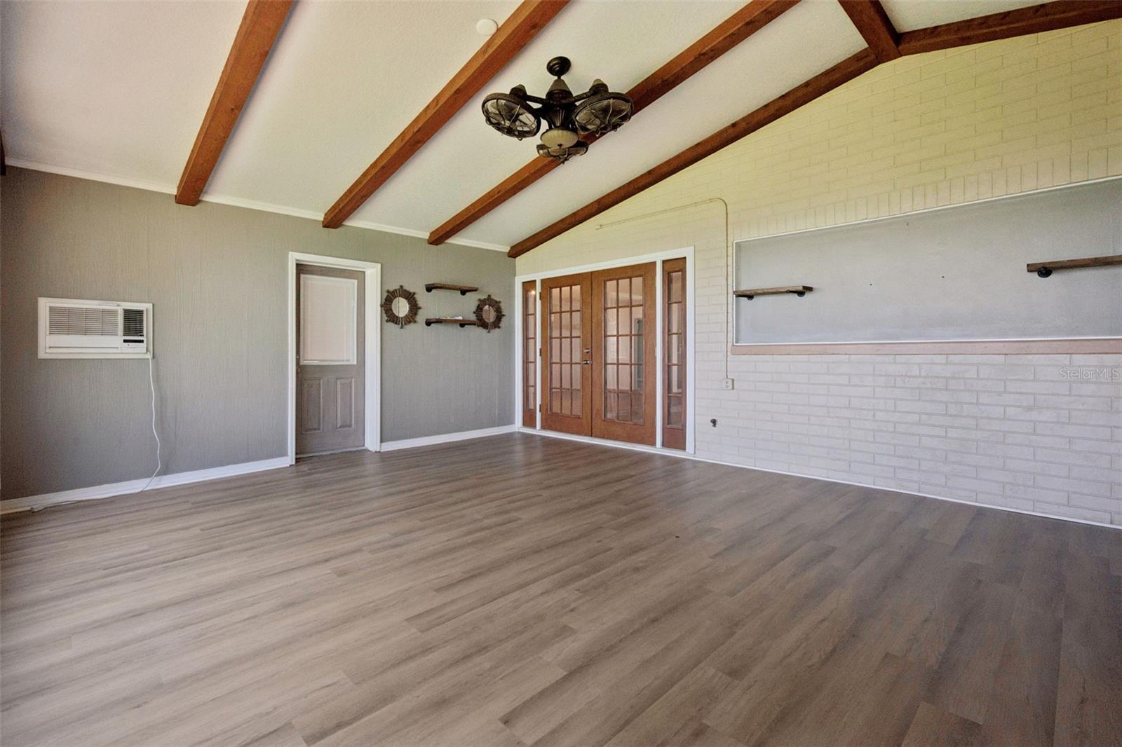 PICCIOLA HARBORS ROHRS ADD - Residential