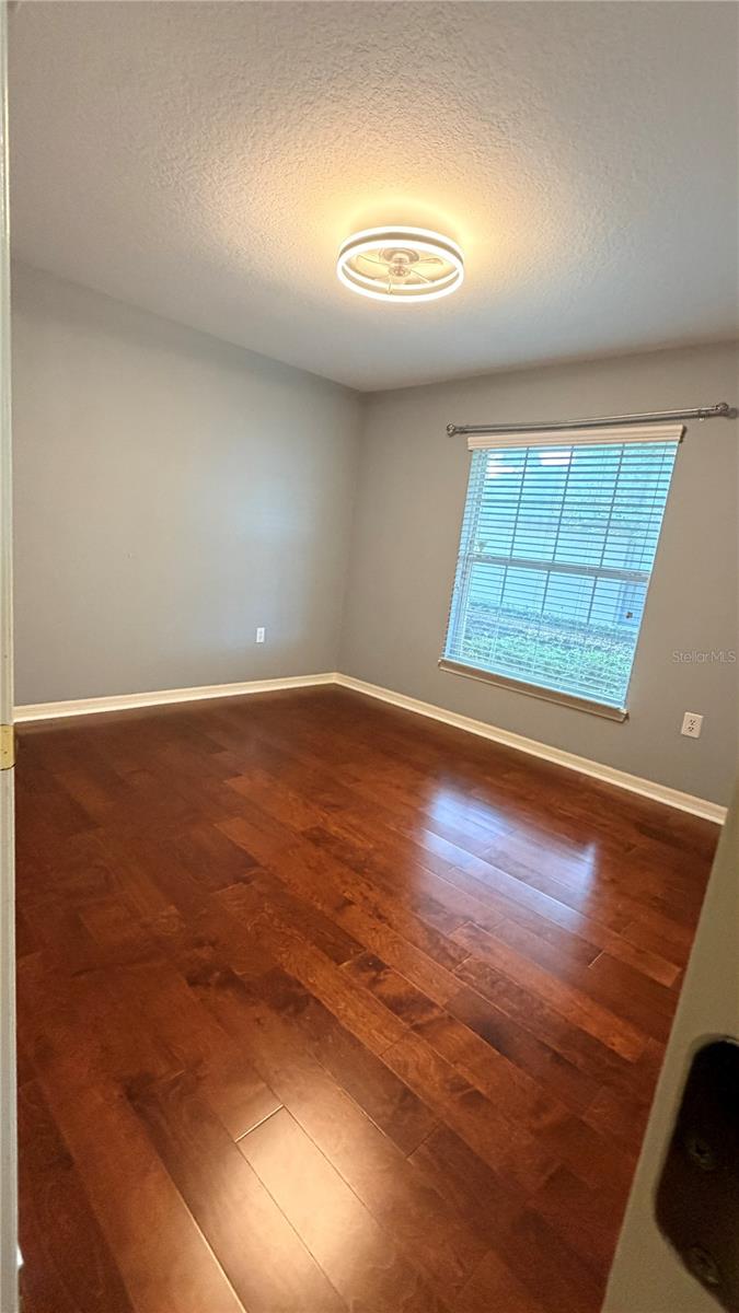 HIGHLANDS RIDGE - Residential Lease