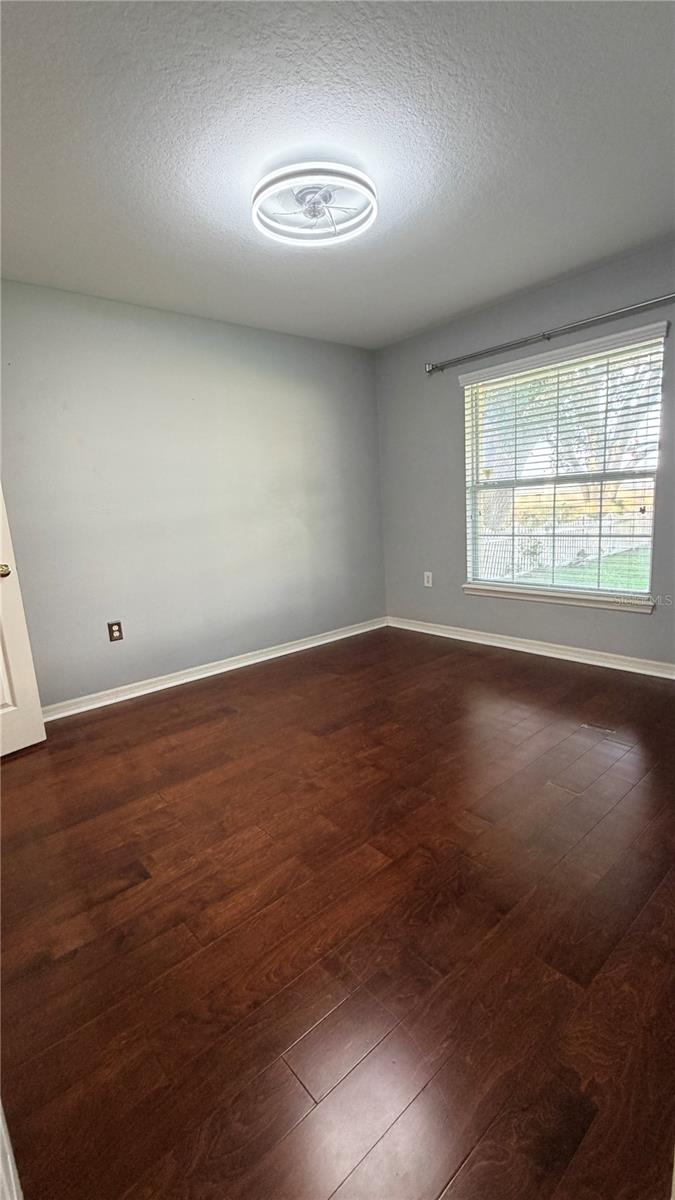 HIGHLANDS RIDGE - Residential Lease