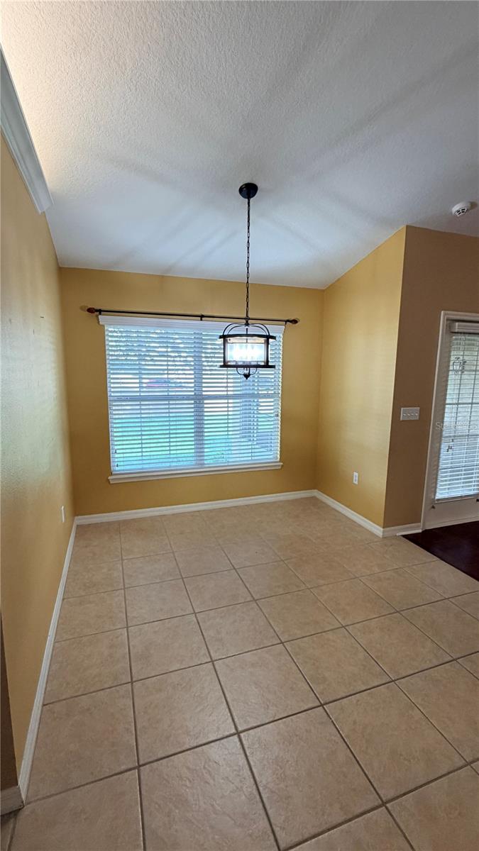 HIGHLANDS RIDGE - Residential Lease
