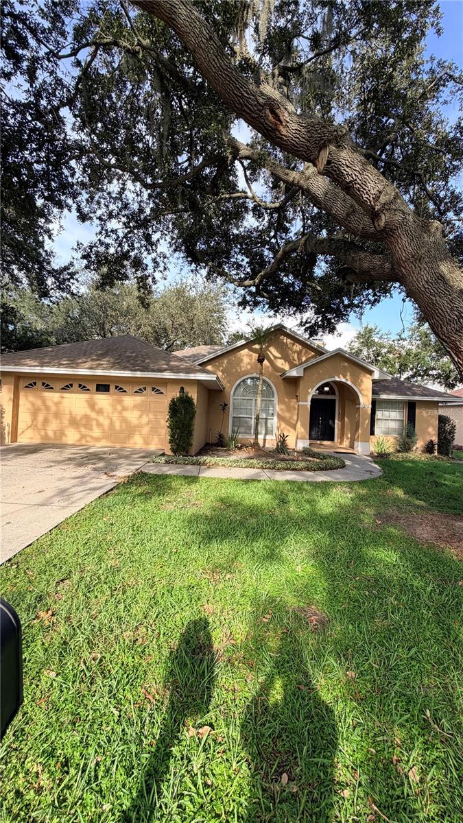 Beautifully maintained rental home located in the gated community of Highlands Ridge! This spacious home features 3 bedrooms, 2 bathrooms, plus an office/study with custom built-in wood shelving. The great room offers vaulted ceilings, a wood-burning fireplace, and French doors leading to the under-truss screened rear lanai.
The open kitchen includes granite countertops, stainless steel appliances, plenty of cabinet and counter space, and a closet pantry. The formal dining area features crown molding and wood flooring. Both secondary bedrooms include walk-in closets and wood flooring.
Conveniently located between George Jenkins High School and Valley View Elementary. Schedule your showing today!