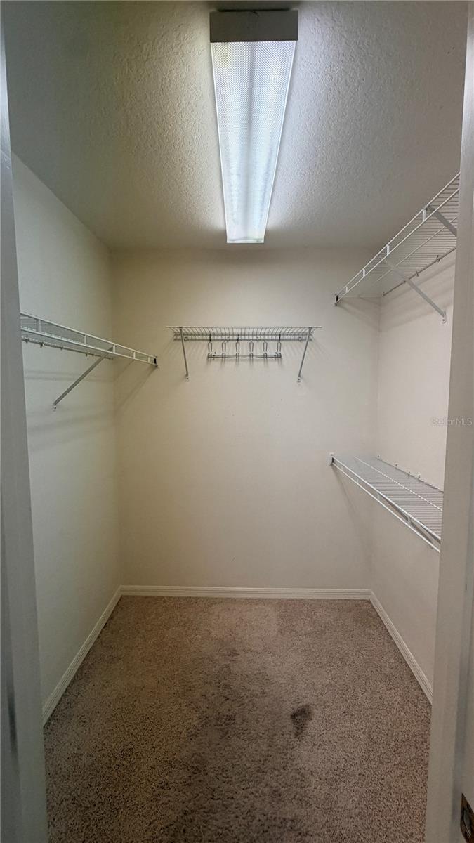 HIGHLANDS RIDGE - Residential Lease