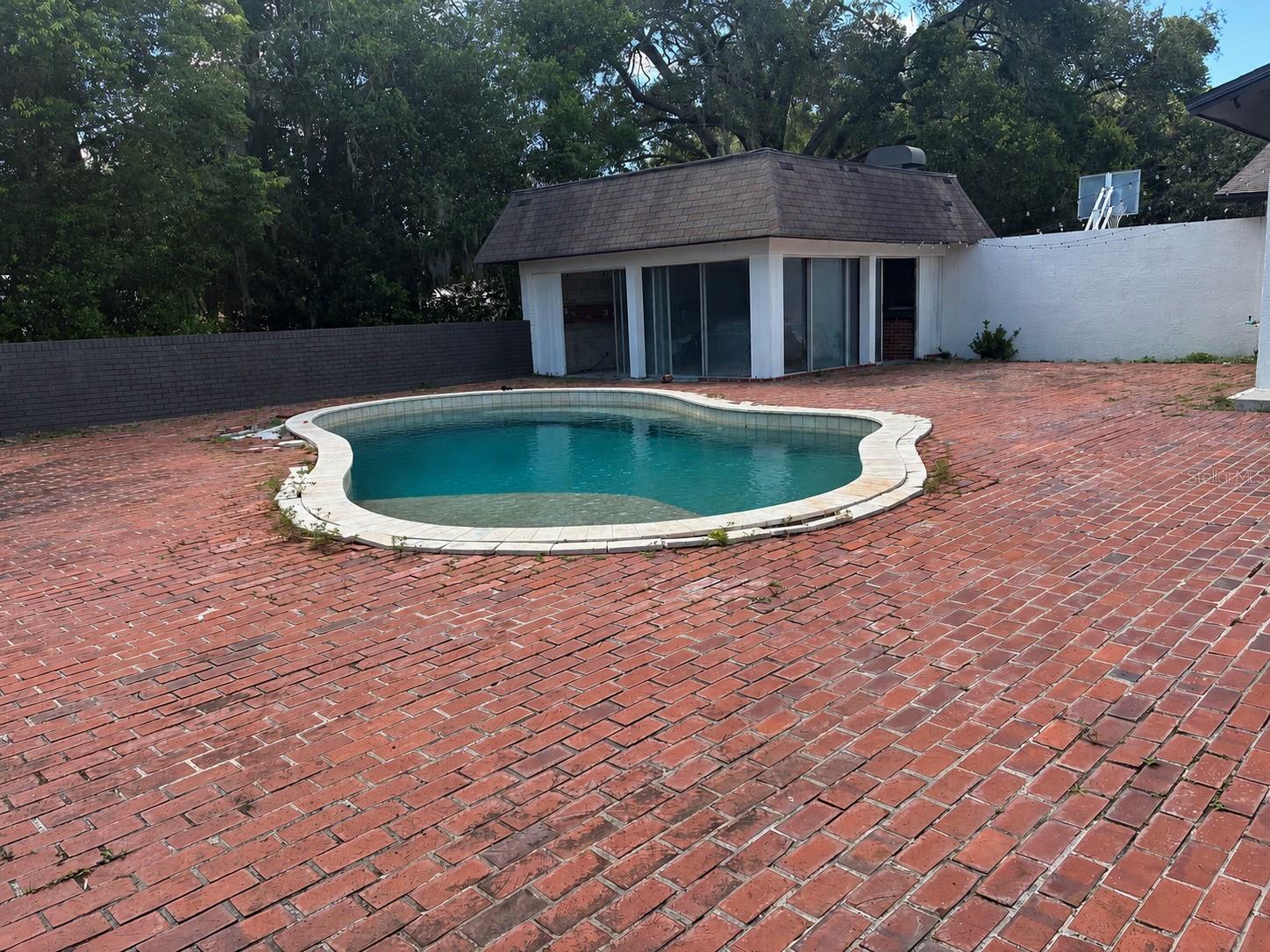 HICKORY HILL ACRES - Residential