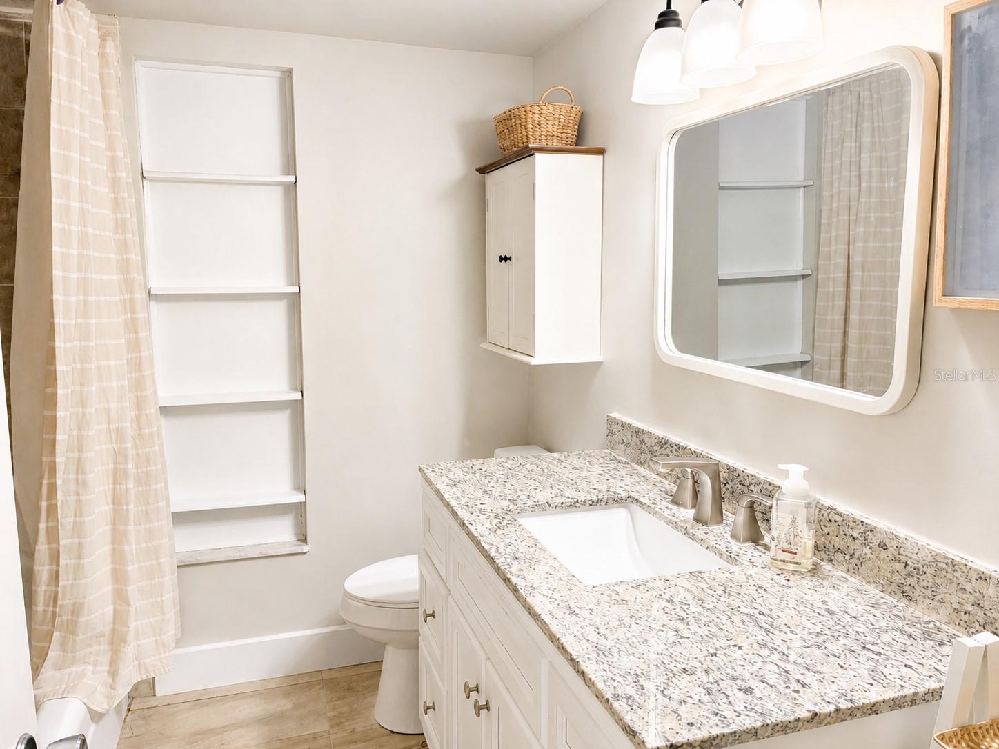 HICKORY HILL ACRES - Residential