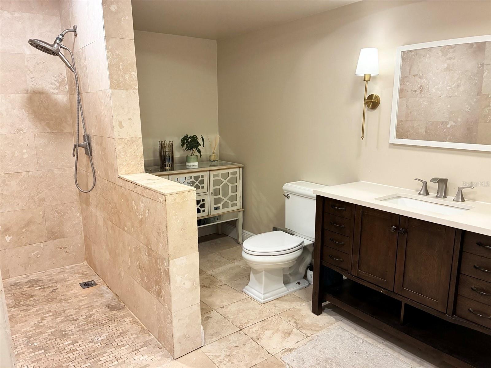 HICKORY HILL ACRES - Residential