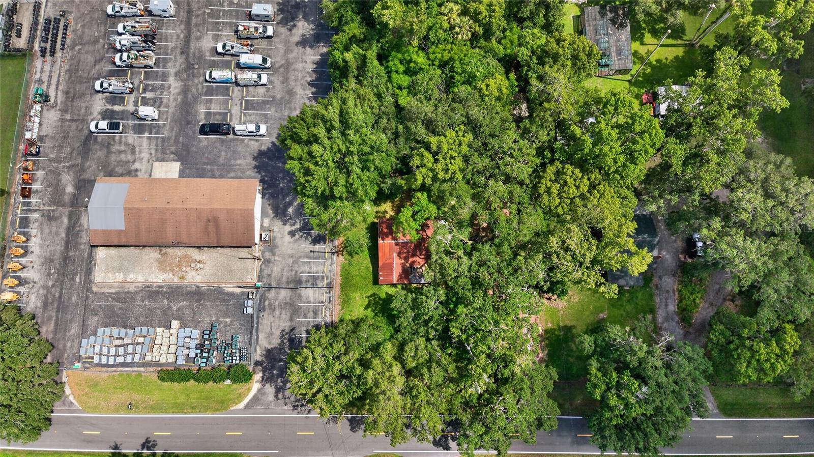 E125 FT OF NE1/4 OF NE1/4 OF SW1/4 LESS RD R/W & L - Residential
