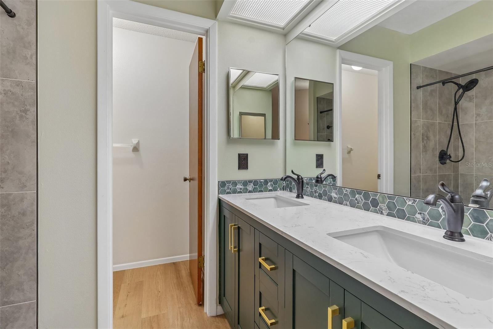 NORTHBRIDGE AT COUNTRY CREEK - Residential