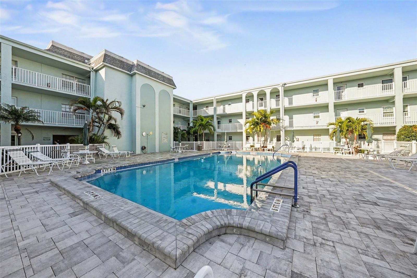 BELLEAIR FOREST - Residential