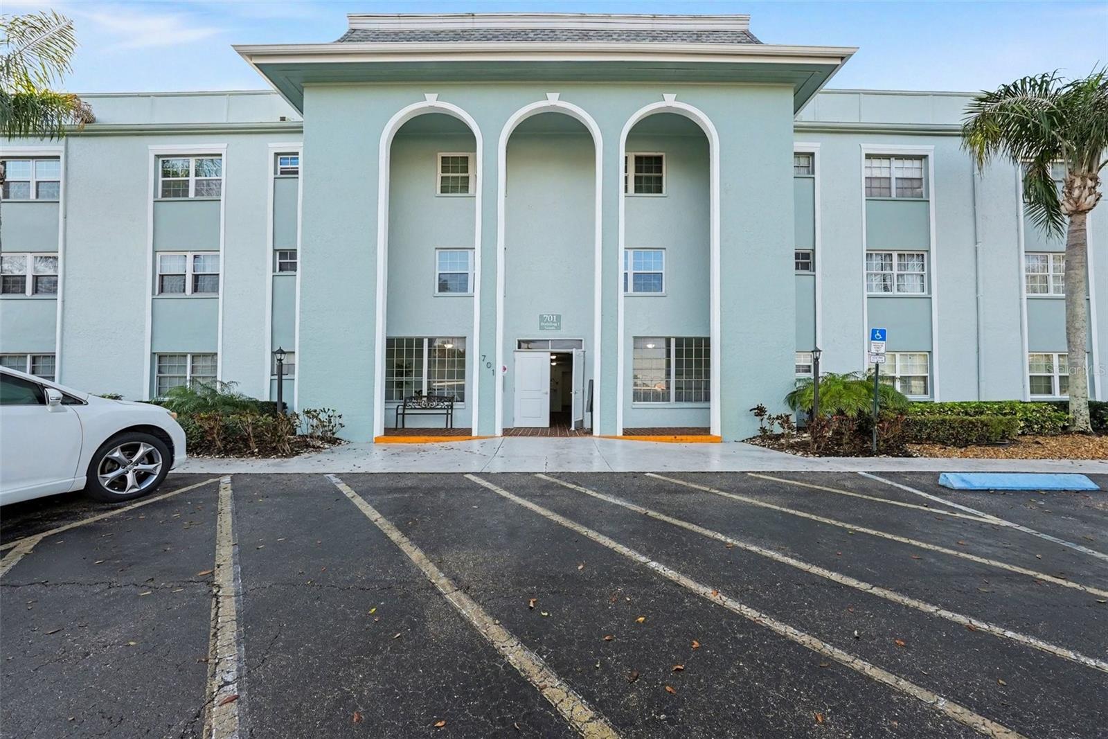 BELLEAIR FOREST - Residential