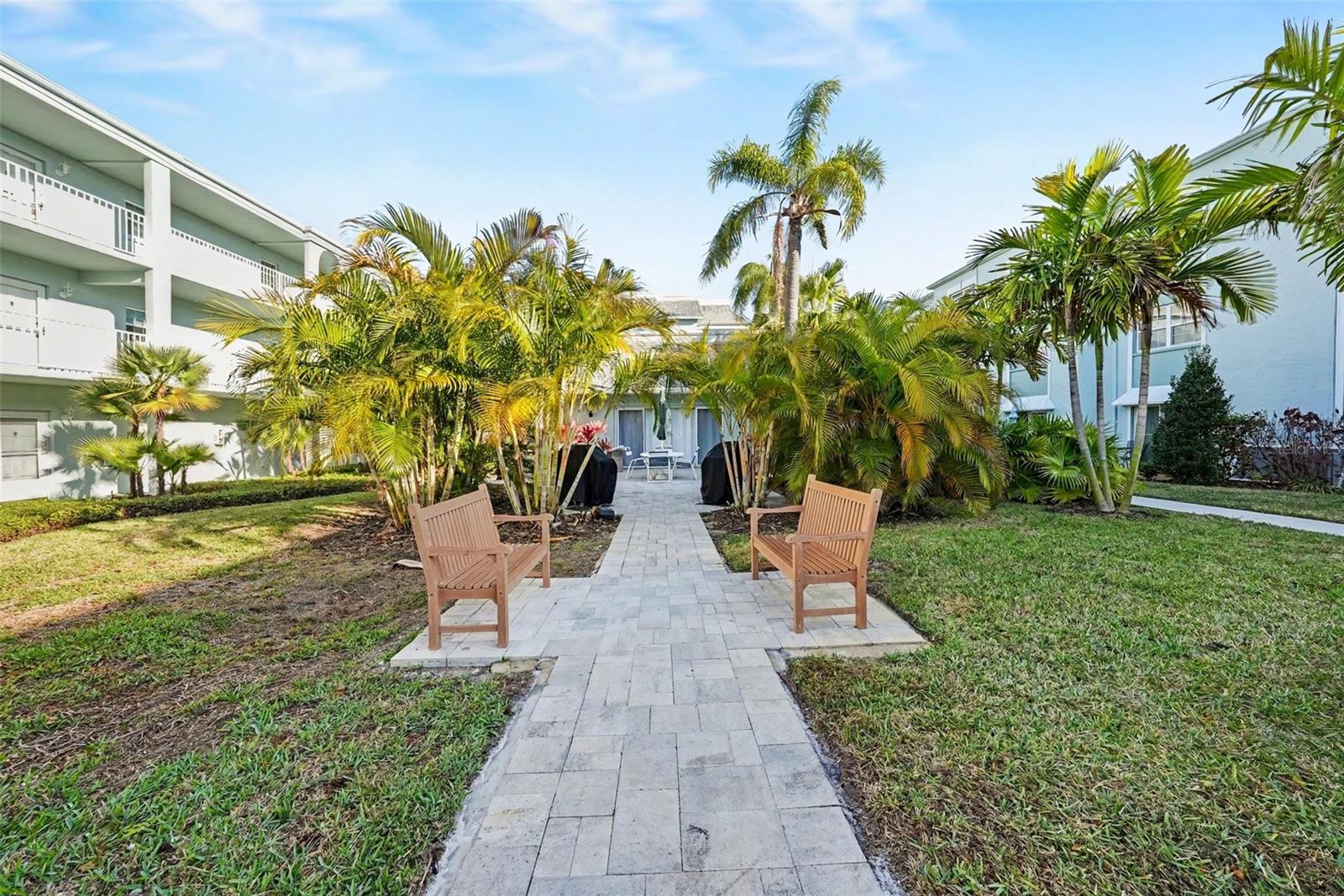 BELLEAIR FOREST - Residential