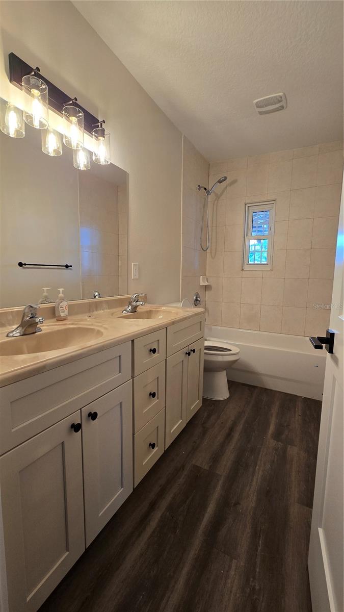 BONNEVILLE SEC 02 - Residential Lease