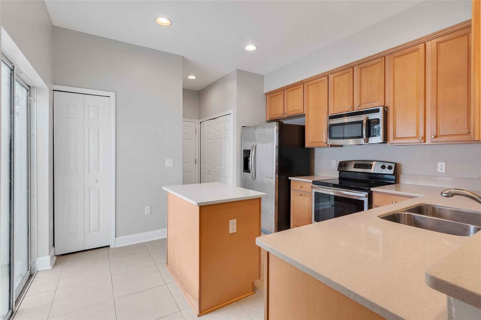 GROVELAND WATERSIDE POINTE PH 01 - Residential