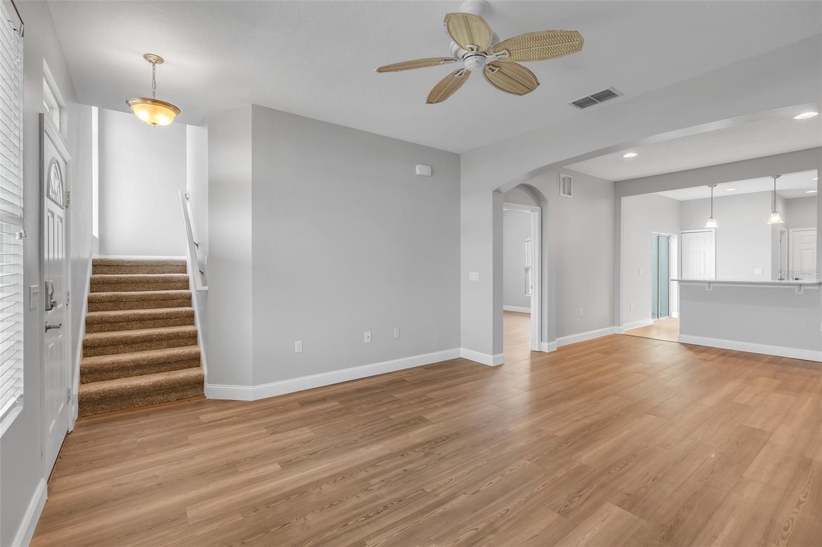 GROVELAND WATERSIDE POINTE PH 01 - Residential