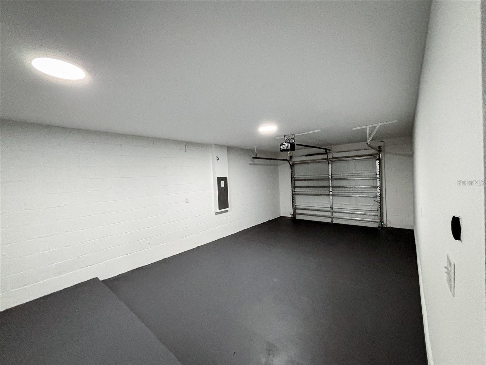 SILVER SPGS SHORES UN #12 - Residential Lease