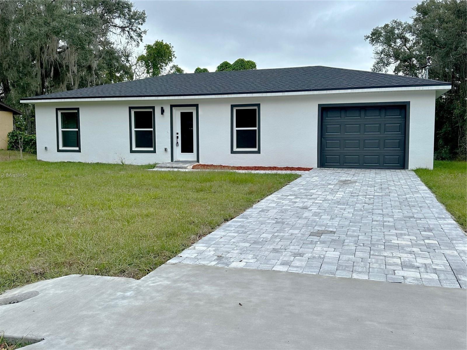 SILVER SPGS SHORES UN #12 - Residential Lease