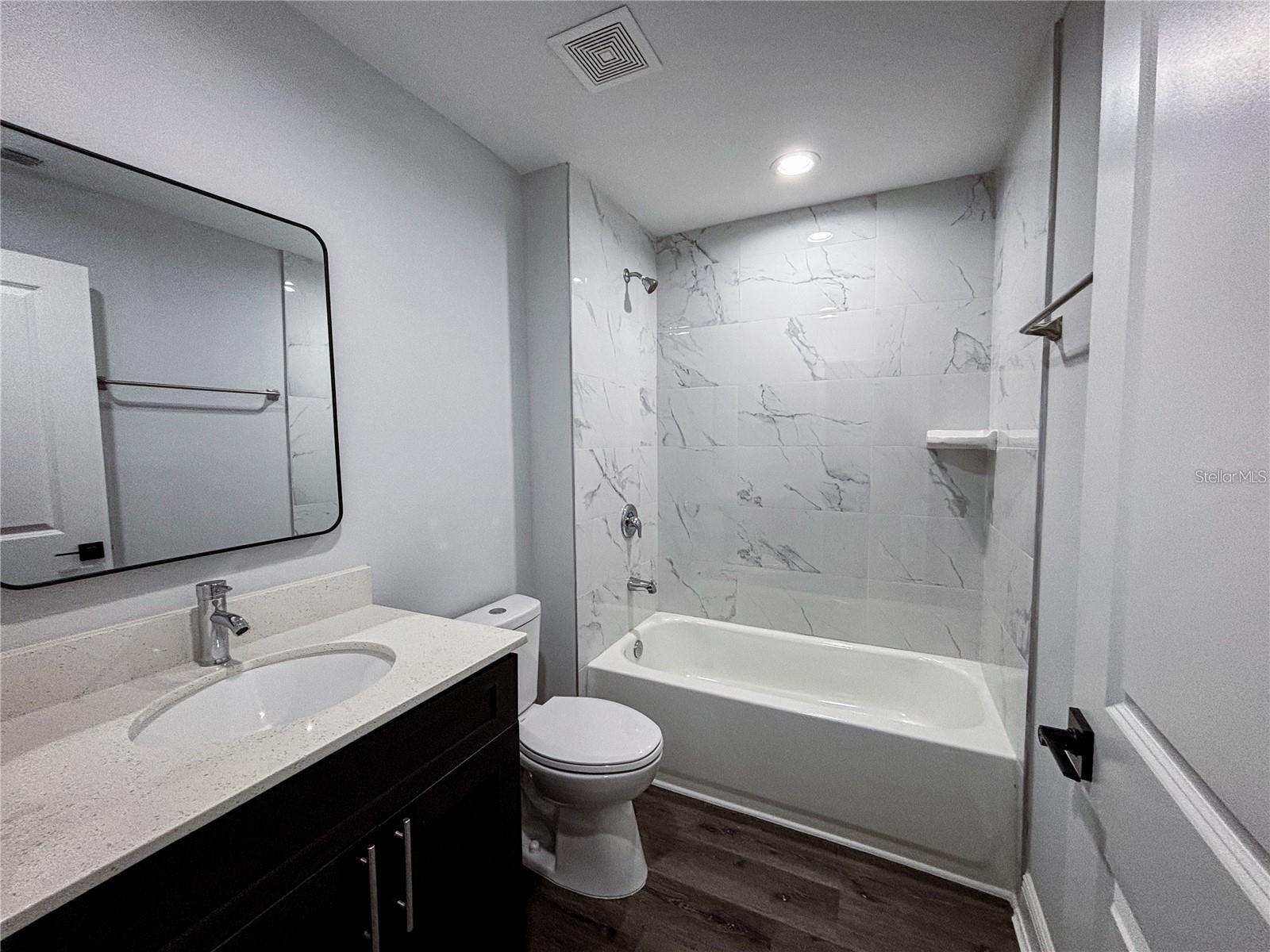 SILVER SPGS SHORES UN #12 - Residential Lease