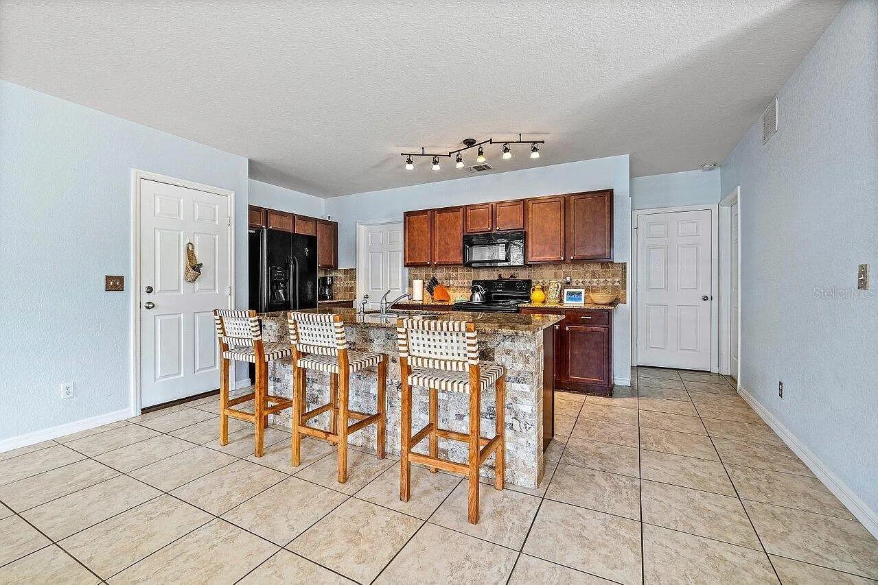 HILLSBORO PARK ADD - Commercial Sale