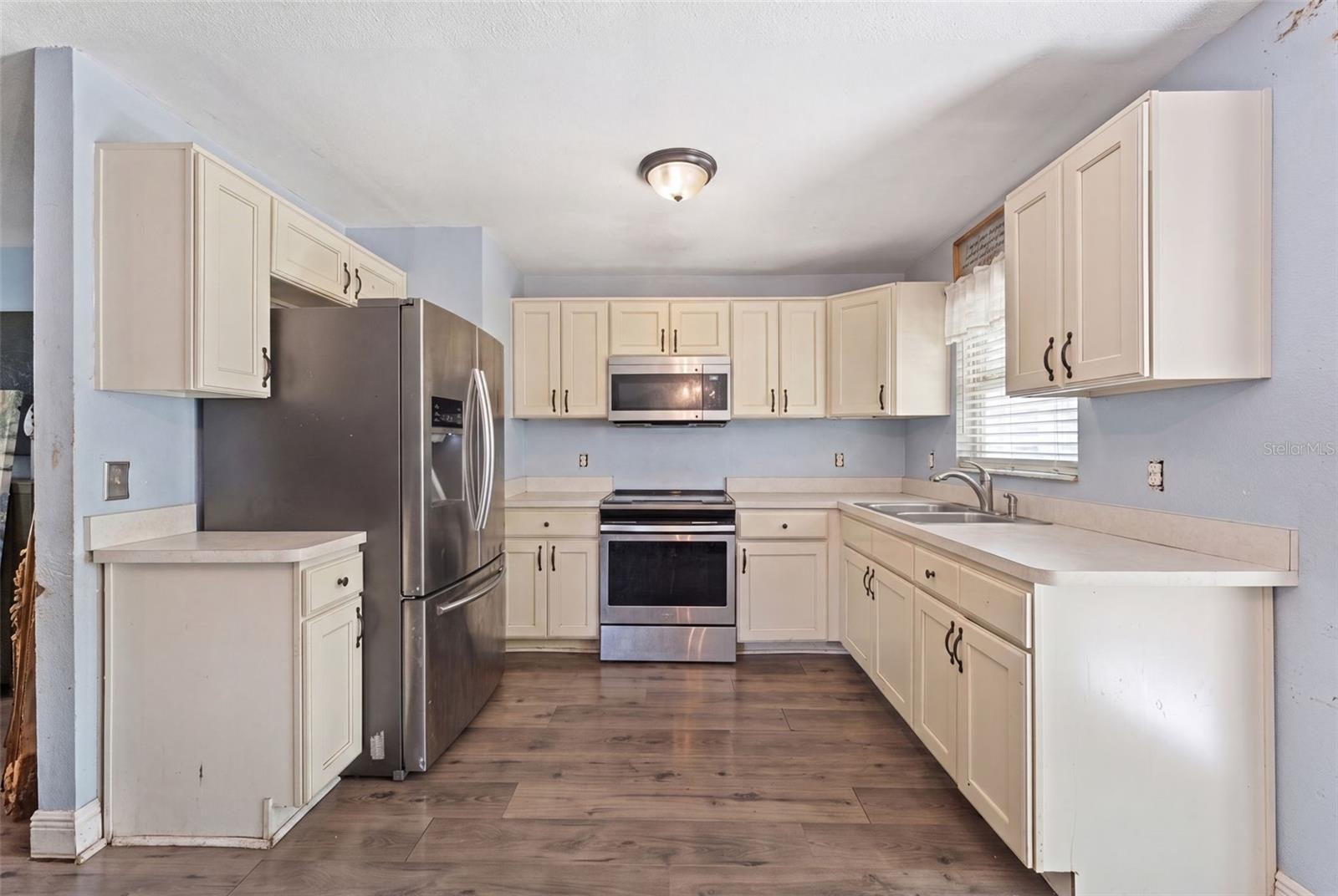 SUNRAY ESTATES - Residential