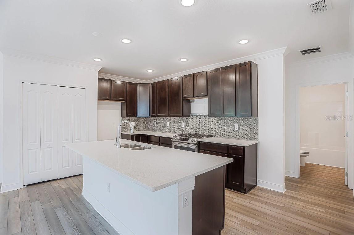 OAKHAVEN WALK - Residential