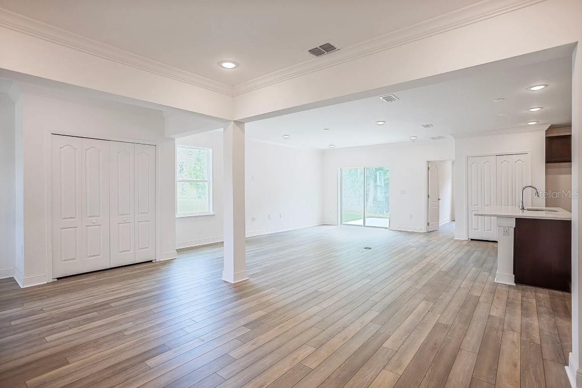 OAKHAVEN WALK - Residential