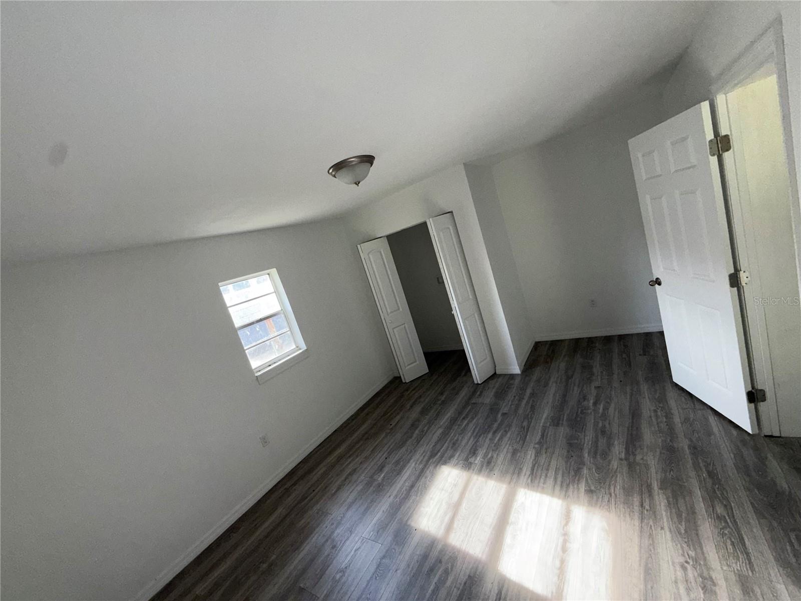 LAKE BRYANT SHORES - Residential