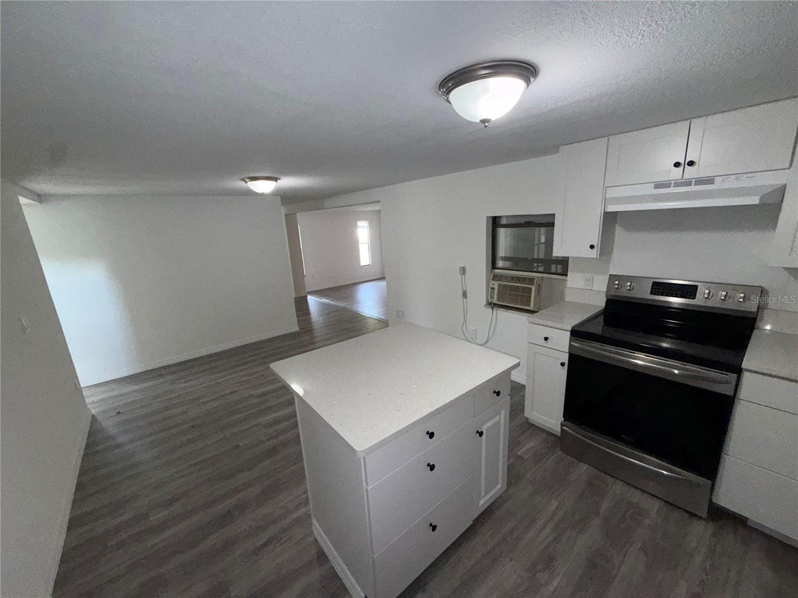 LAKE BRYANT SHORES - Residential